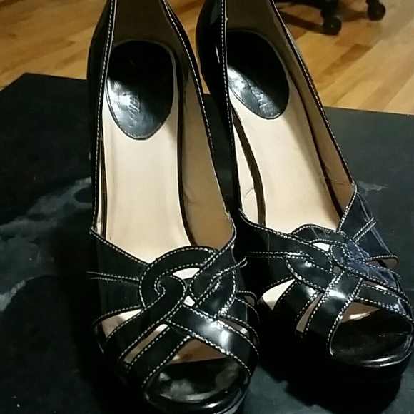 Cole Haan Shoes - Cole Haan Patent Leather Top Stitched Heels